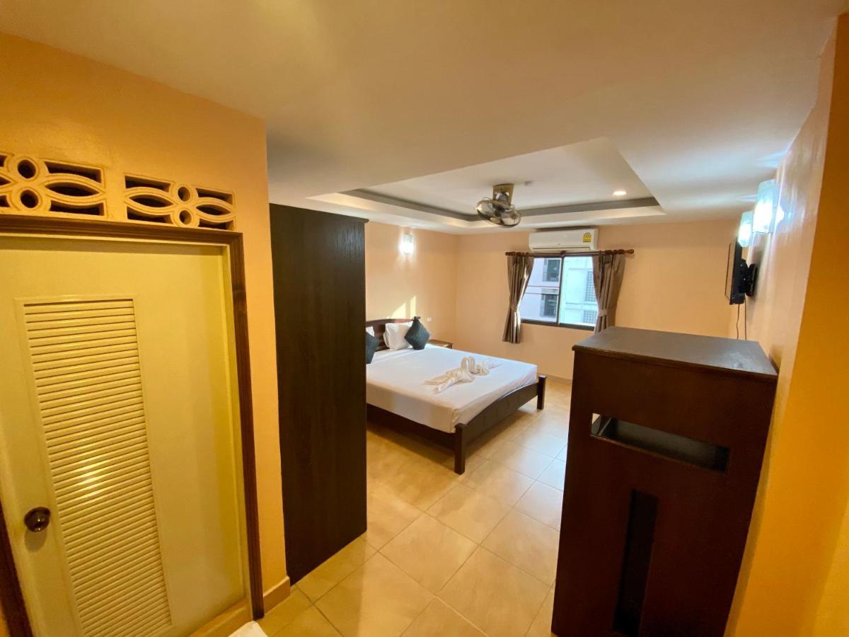 Star Guesthouse Patong Екстер'єр фото