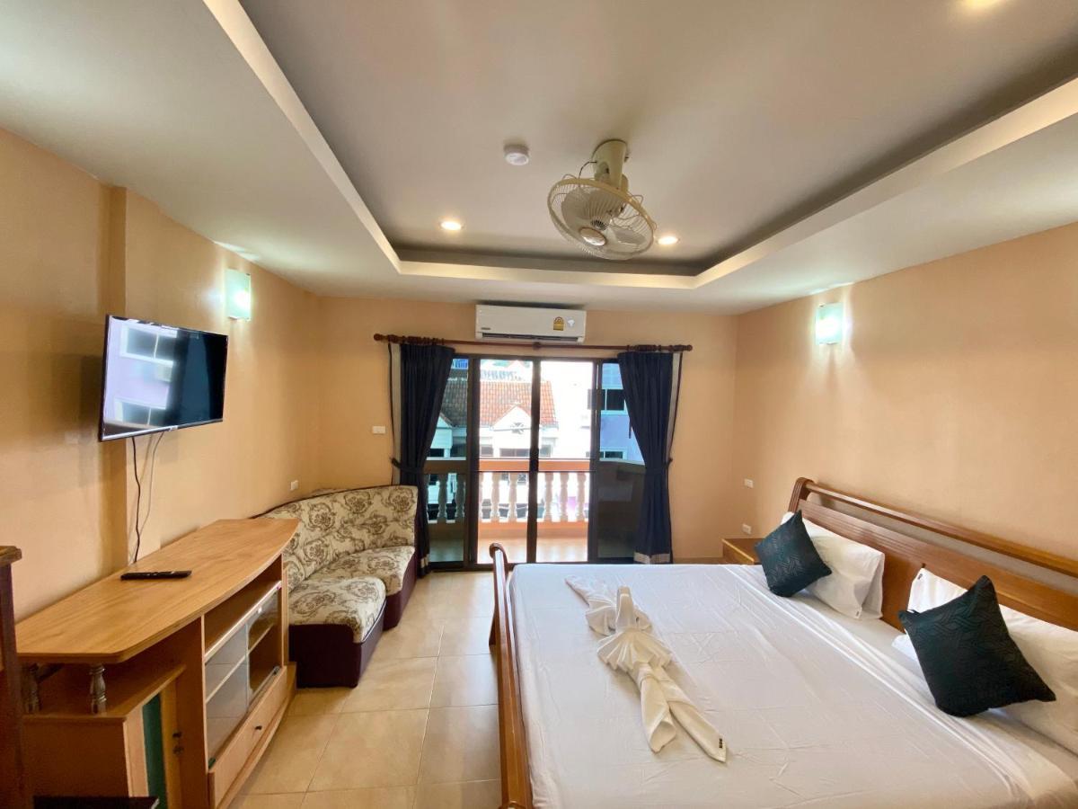 Star Guesthouse Patong Екстер'єр фото