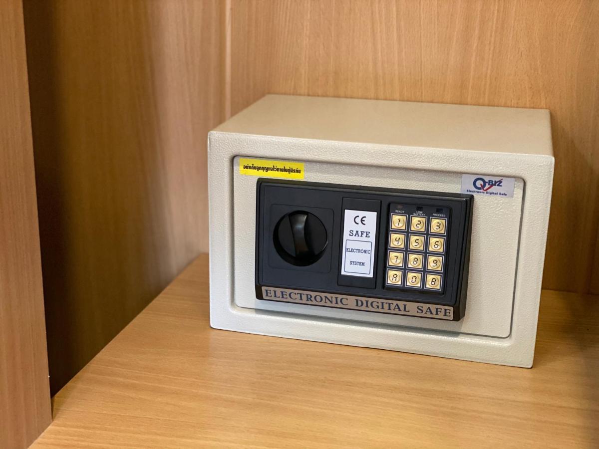 Star Guesthouse Patong Екстер'єр фото