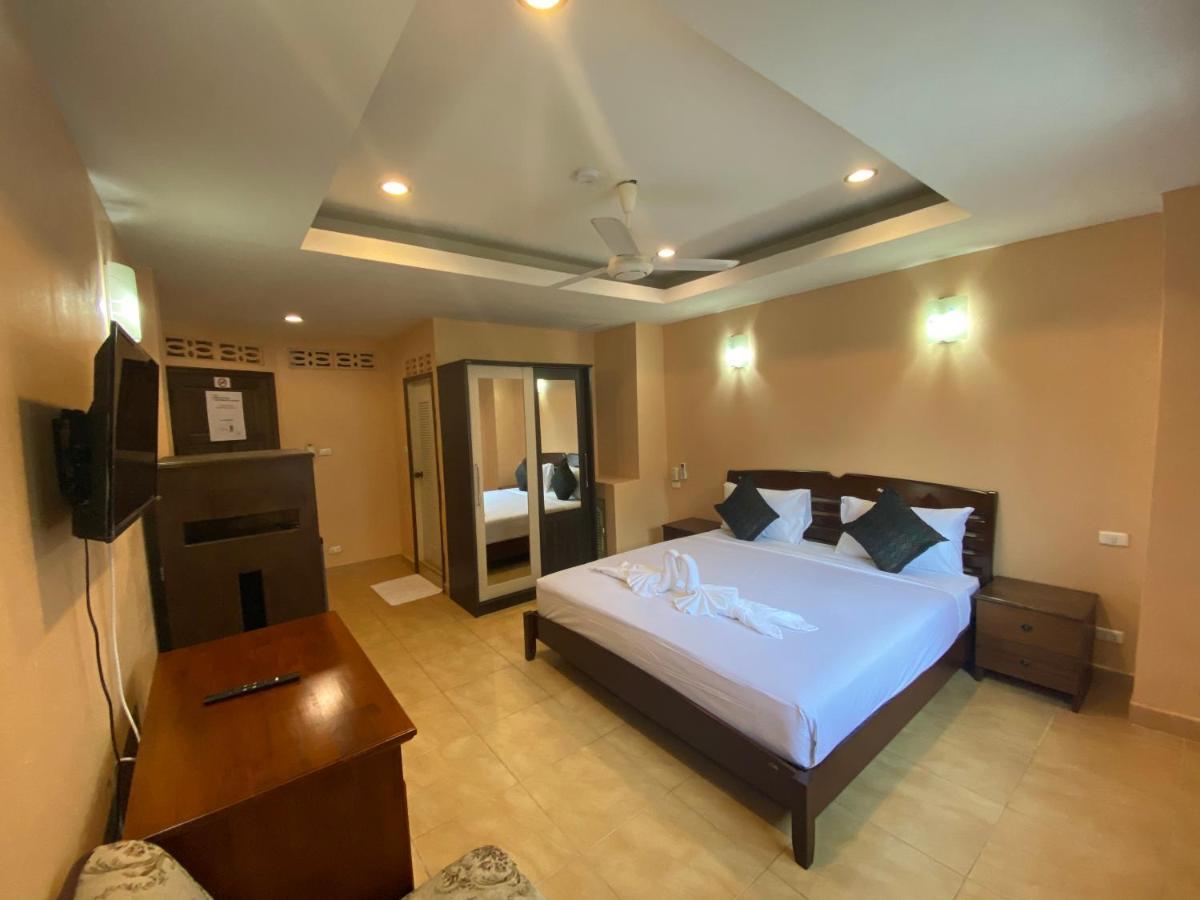 Star Guesthouse Patong Екстер'єр фото