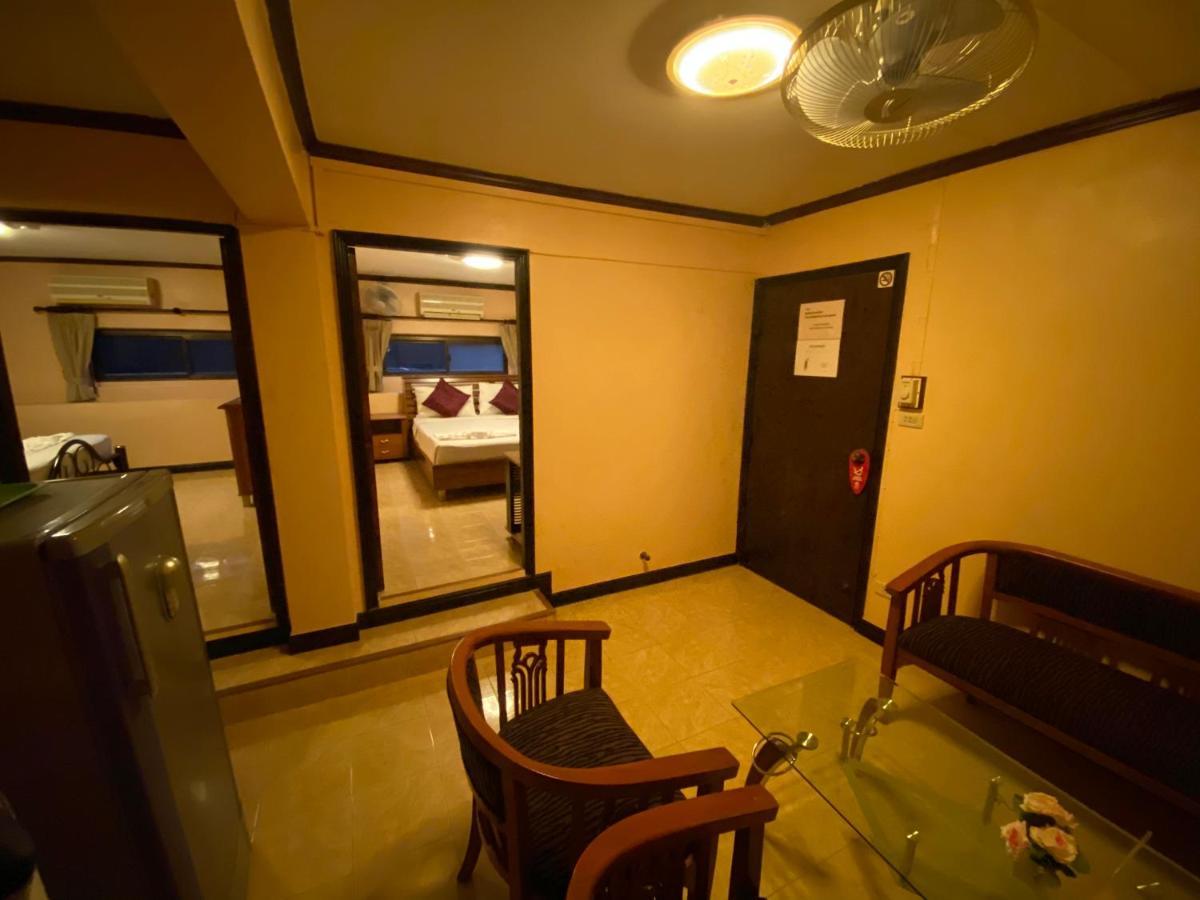Star Guesthouse Patong Екстер'єр фото