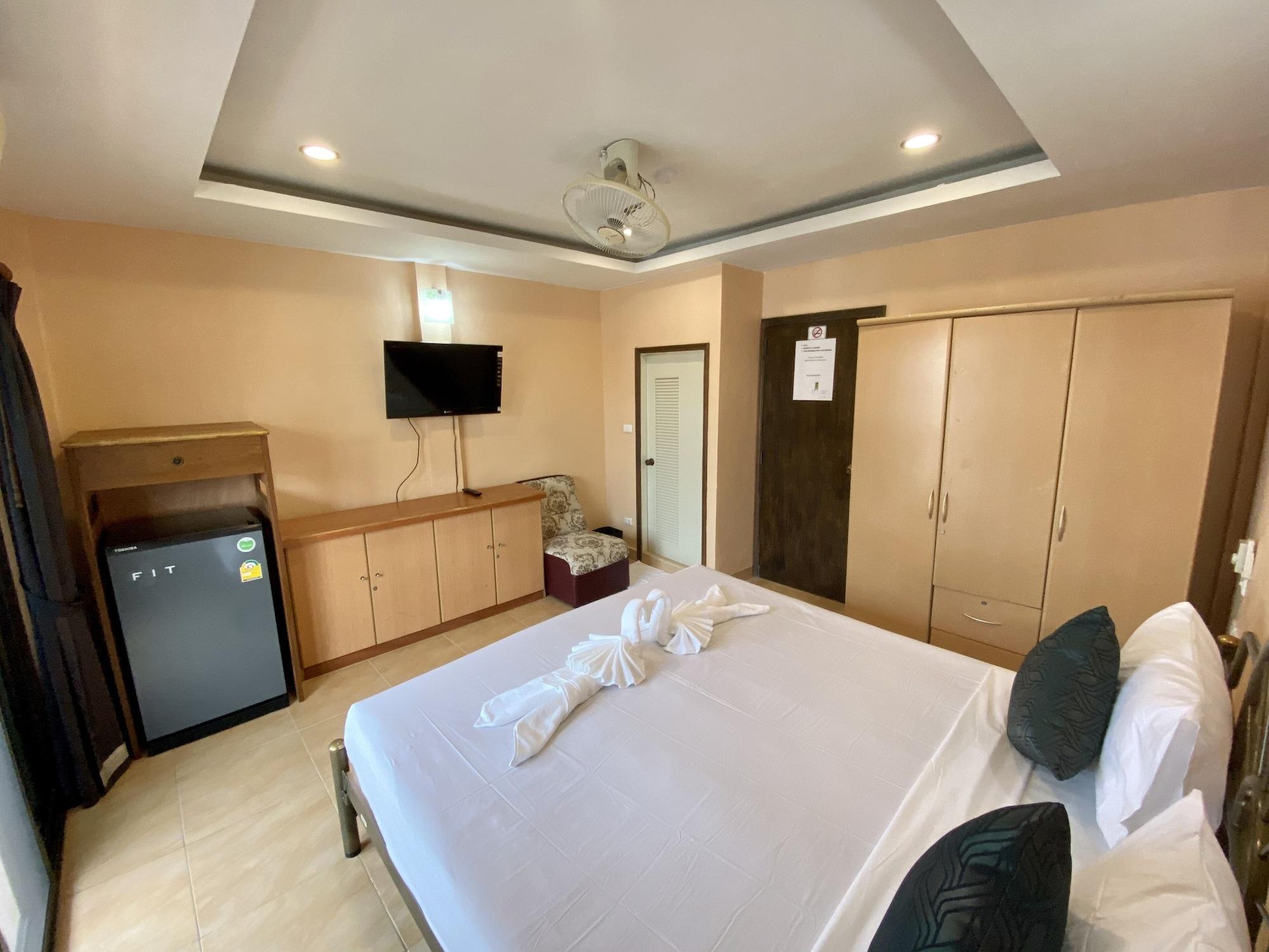 Star Guesthouse Patong Екстер'єр фото