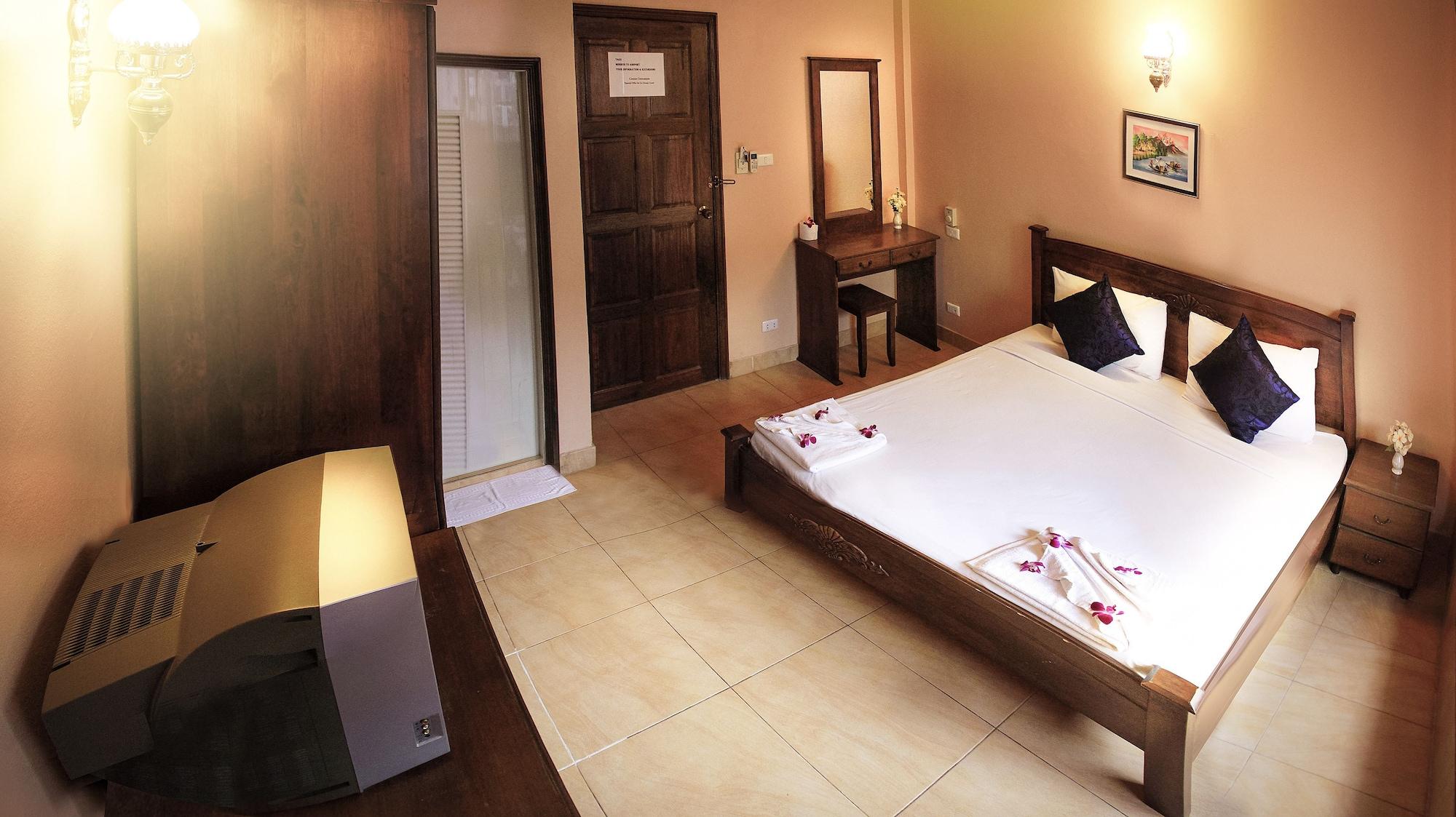 Star Guesthouse Patong Екстер'єр фото