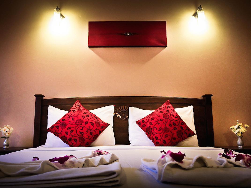 Star Guesthouse Patong Екстер'єр фото